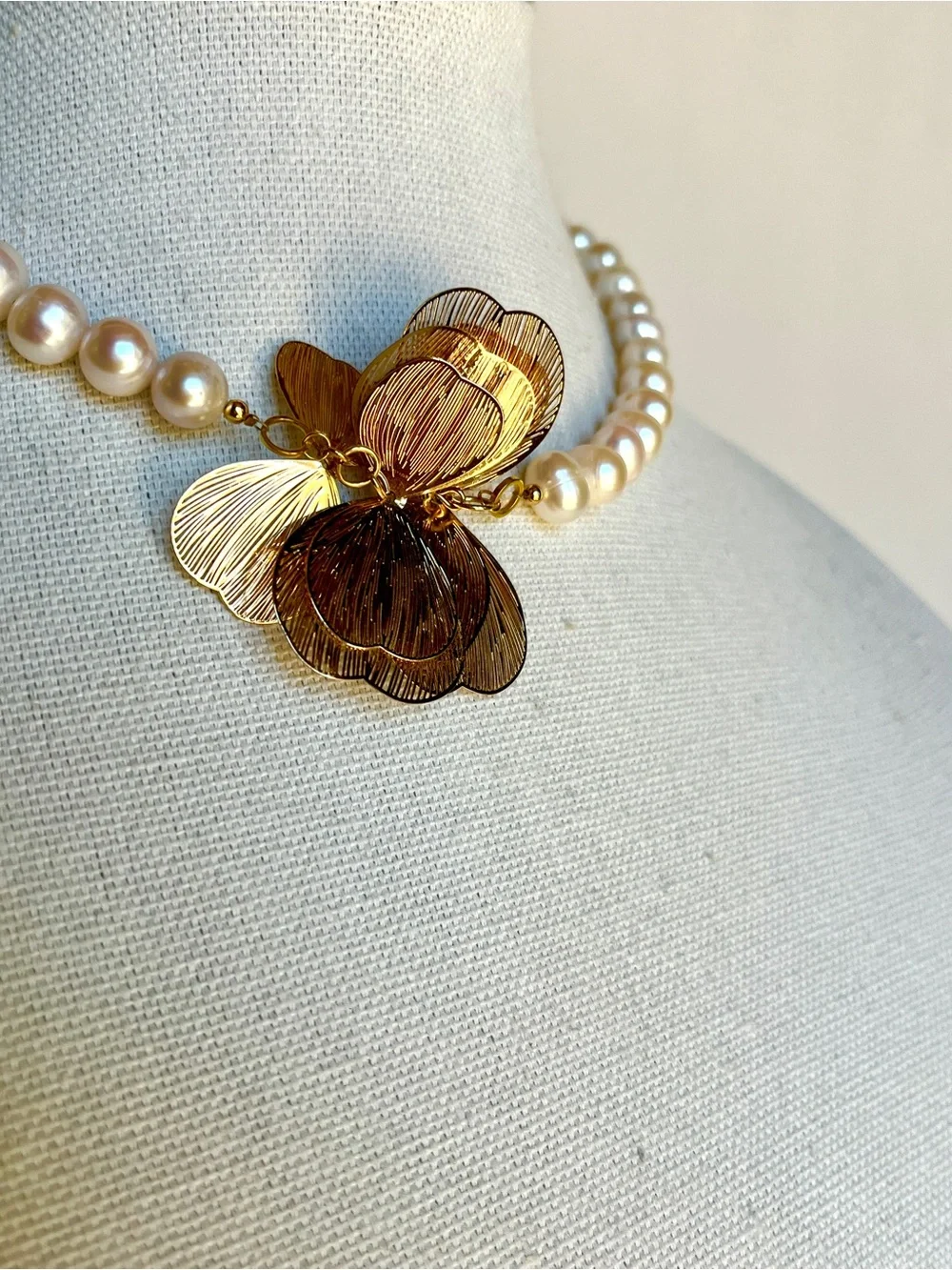 Gold Tone Floral Pendant Pearl Necklace with Ivory Pearls